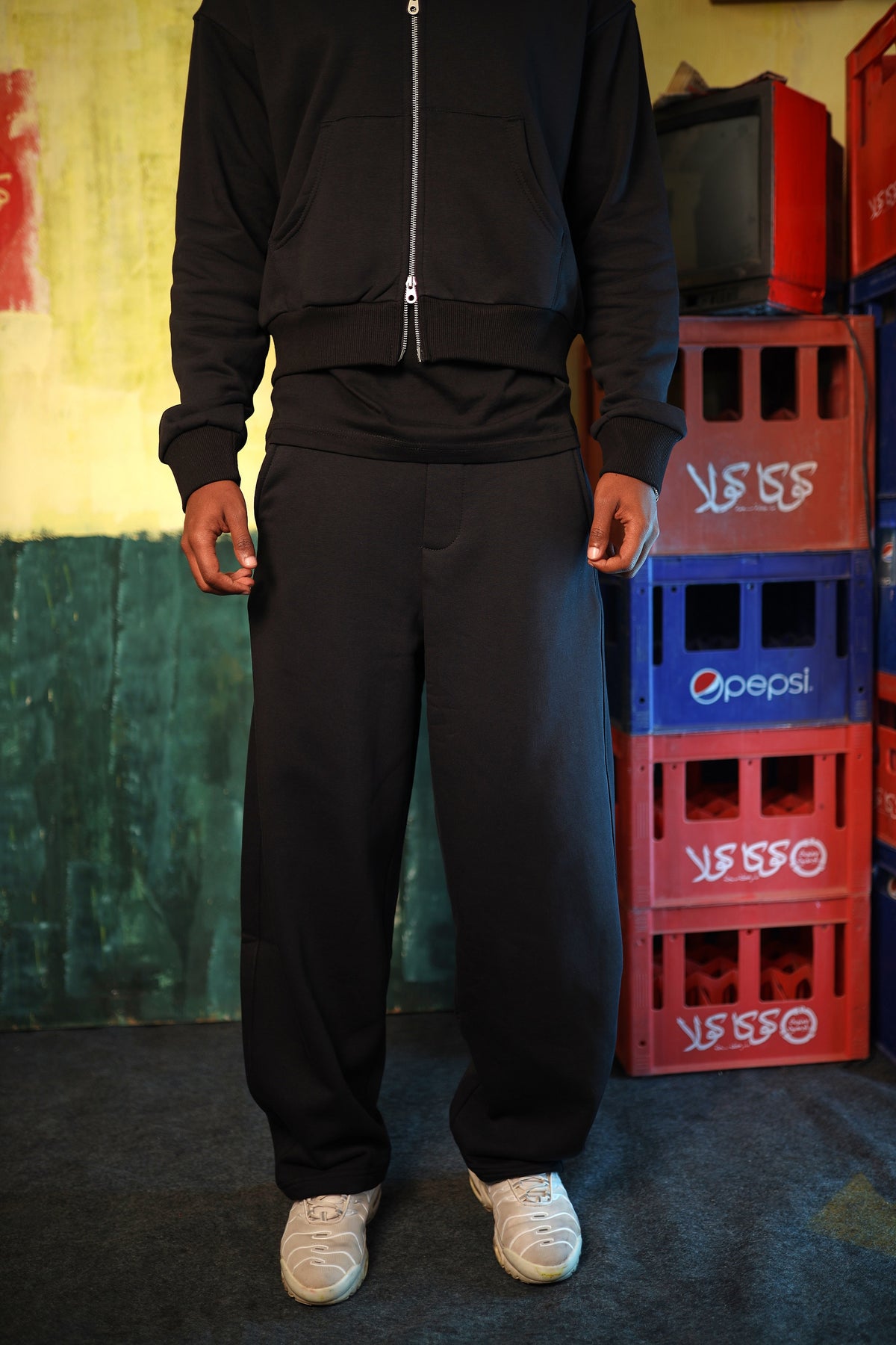 Zip-Up Hoodie & Sweatpants Set in Black - Casual Co-ord | WW26SET001