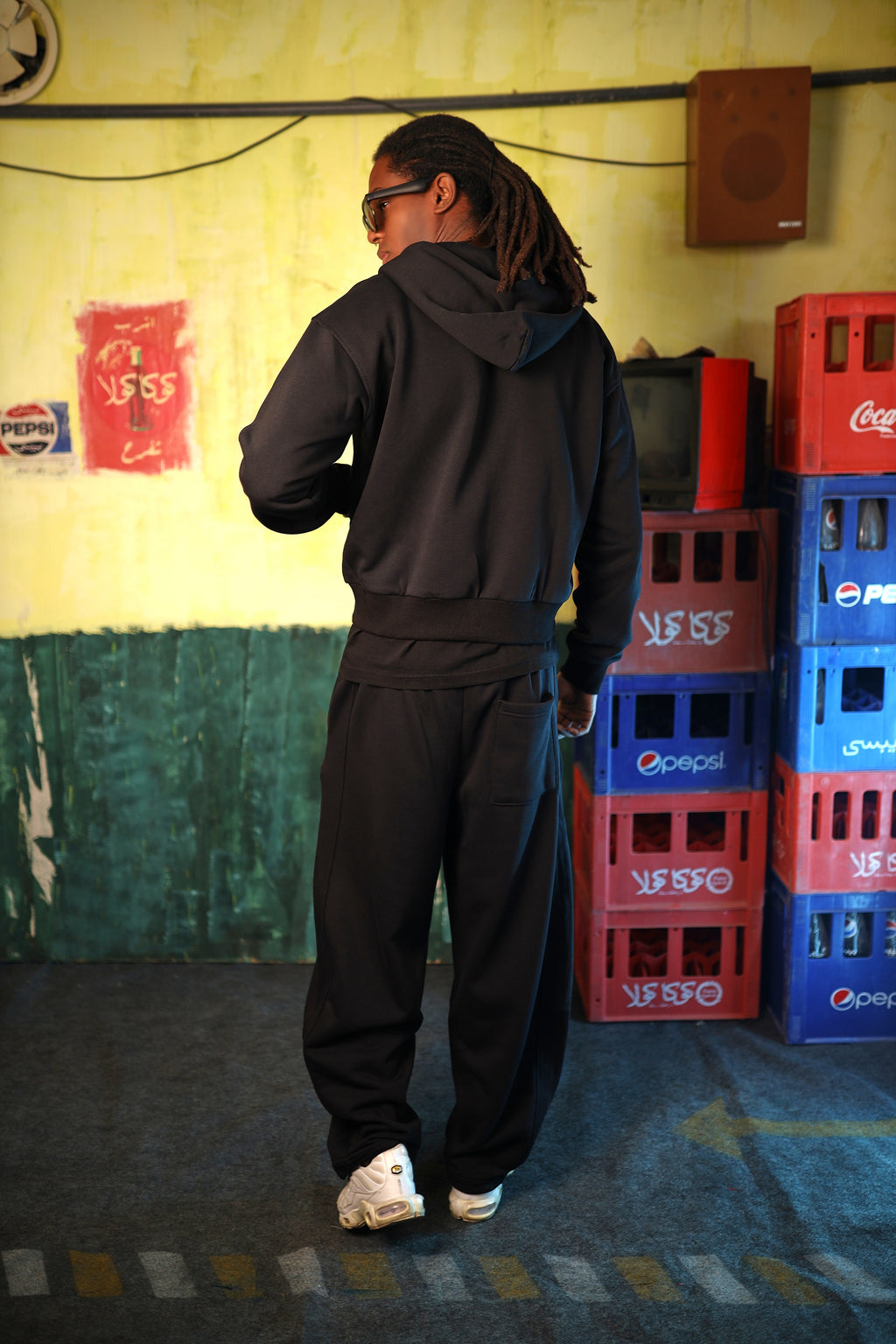Zip-Up Hoodie & Sweatpants Set in Black - Casual Co-ord | WW26SET001